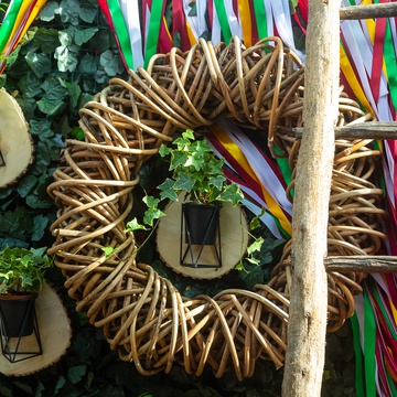 Woven vine wreath