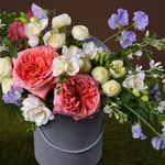 Garden composition in a velvet box
