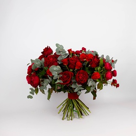 Bouquet "Bordeaux In Embraces"