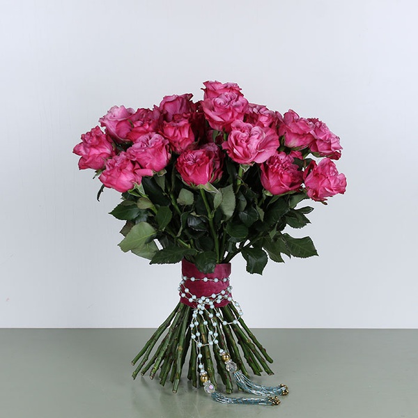 Bouquet of 35 Country Blues roses