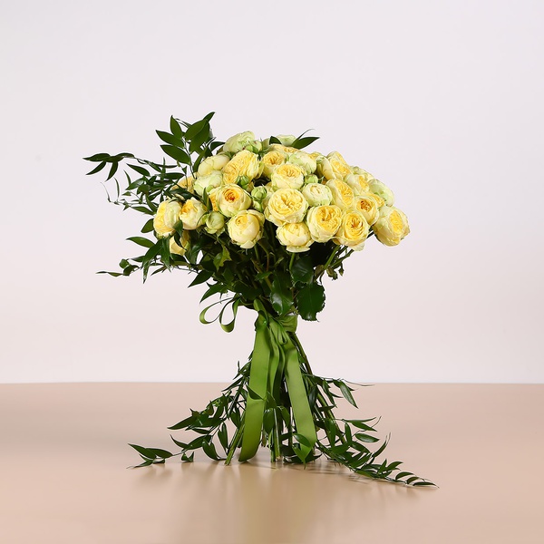 Bouquet of 25 yellow roses Peony Bubbles