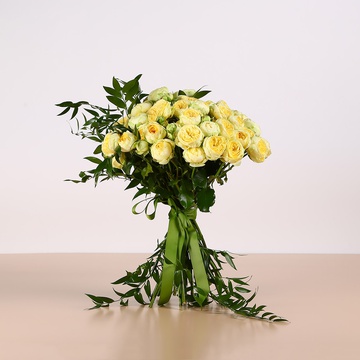 Bouquet of 25 yellow roses Peony Bubbles