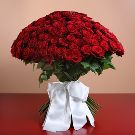 Bouquet of 201 red roses Grand Prix