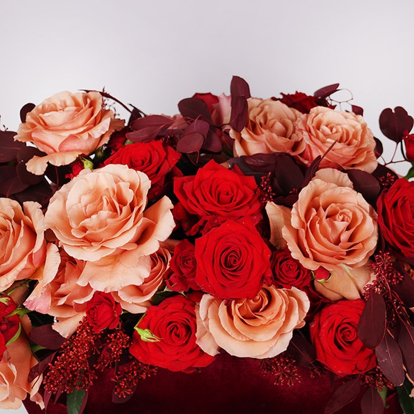 Composition “Pomegranate Kiss”