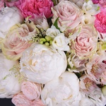 Premium flower composition in gentle colors