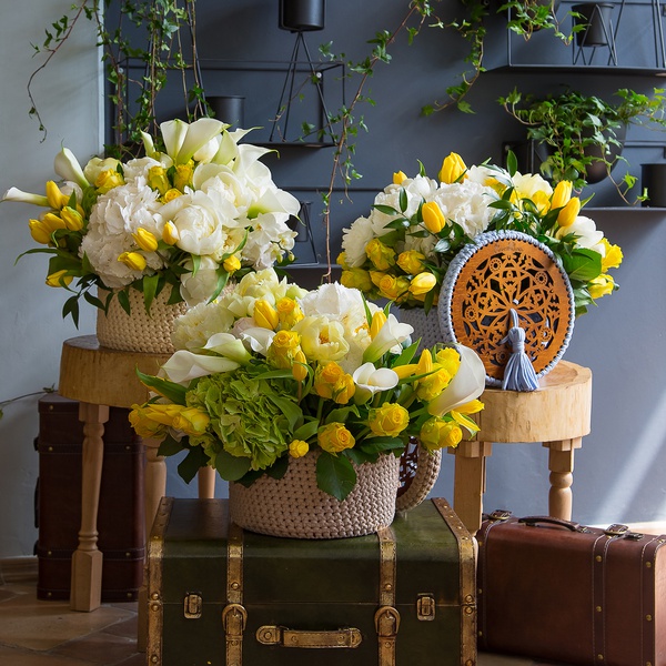 Floral composition "Marrakesh" beige