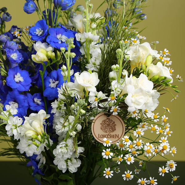 Bouquet "Marrakesh" with delphinium