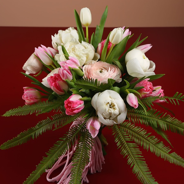 Bouquet white-pink of spring flowers