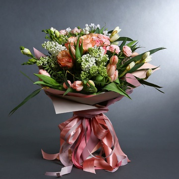 Peach pink bouquet