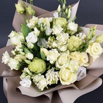 Bouquet with roses and eustoma