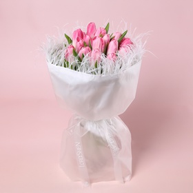 “Nazhna Vual: 25 Pink Tulips”