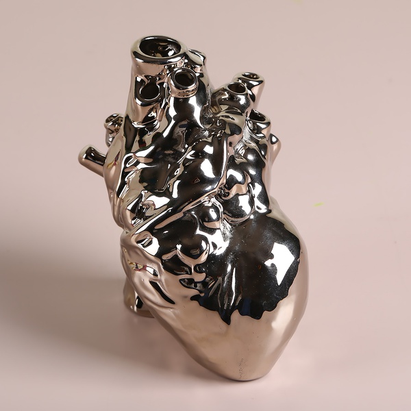 Ceramic vase "Heart" platinum