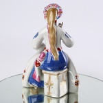 Statuette "Embroiderer" (1973 – 2005)