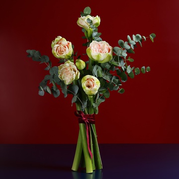 Букет из 5 амариллисов нимф