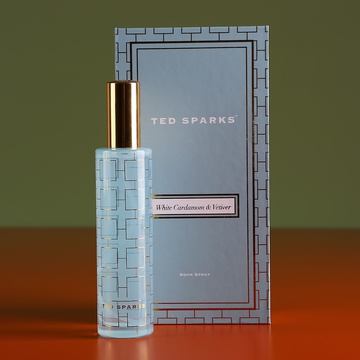 Спрей "White cardamone & Vetiver"