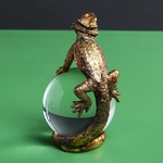 Lizard paperweight