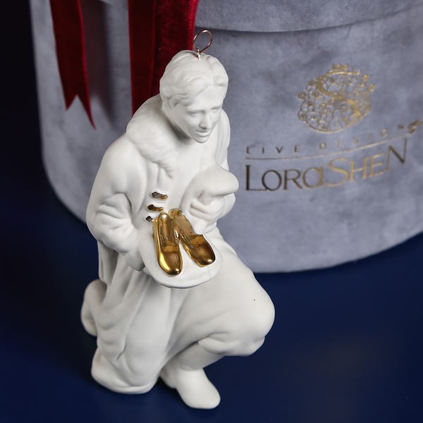 Ceramic figurine "Vakula" white