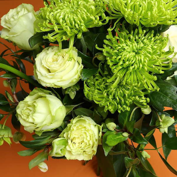 Bouquet in white and green colors for a men