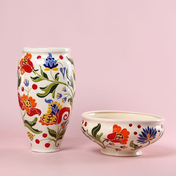 The «Ukrainian Motifs» ceramic set
