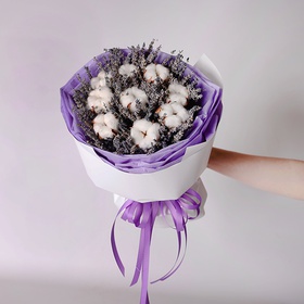 Bouquet of lavender and cotton