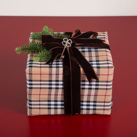 Gift wrapping, beige