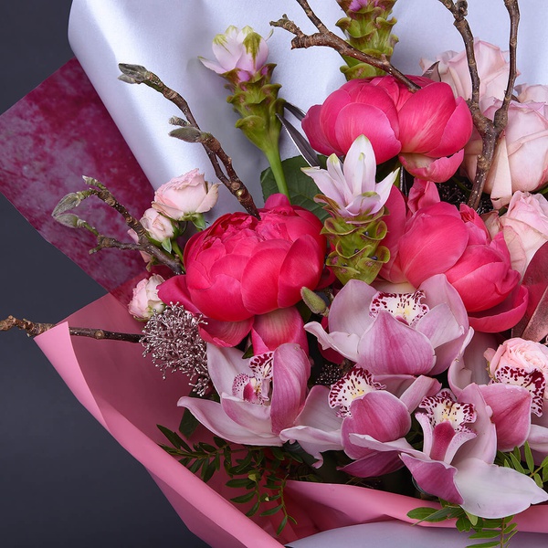 Coral-silver bouquet with peonies