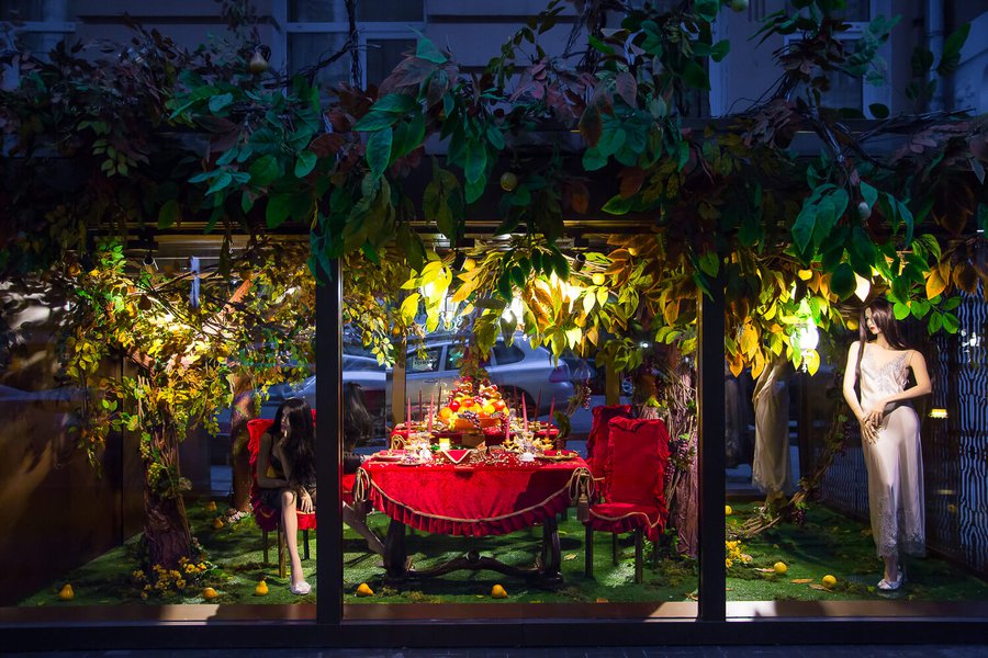 Boudoir Lingerie Concept Store Autumn Window Display 2017