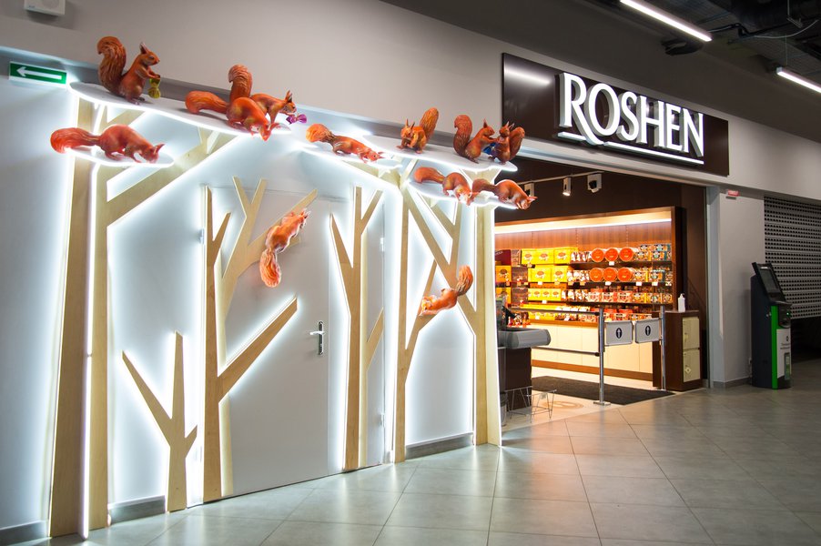 Білки люблять цукерки: новий формат вітрин для мережі магазинів Roshen