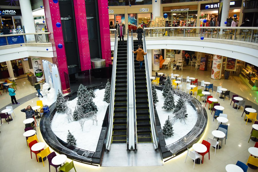 Winter decorations 2017 for the Globus shopping mall