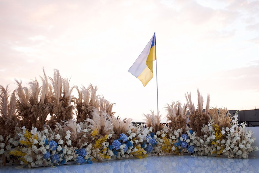 Сучасне українське поле: оформлення етеру "Сніданок з 1+1" до Дня Незалежності України
