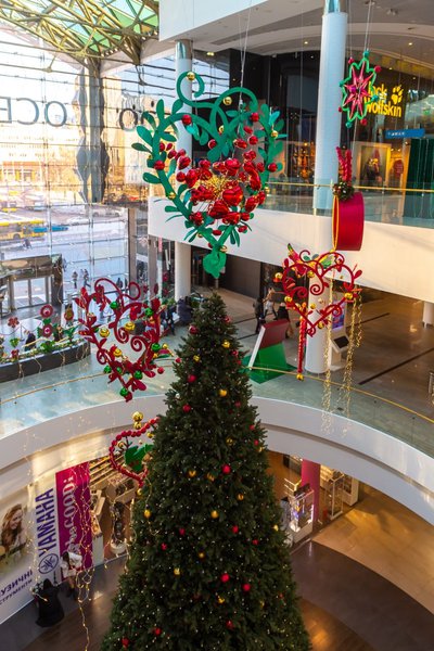 Рождественское оформление «Берегиня» в ТРЦ Ocean Plaza