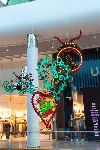 Рождественское оформление «Берегиня» в ТРЦ Ocean Plaza