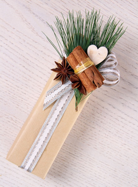 Spice gift wrapping