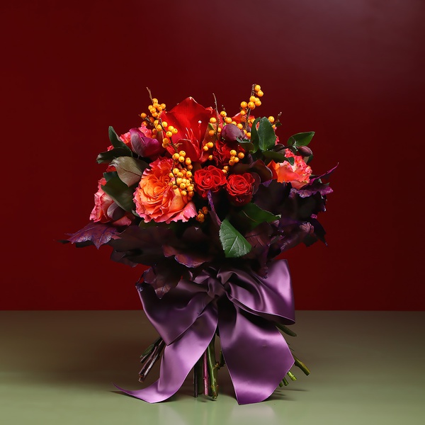 Orange-violet bouquet