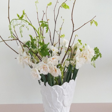 Bouquet of daffodils in a vase