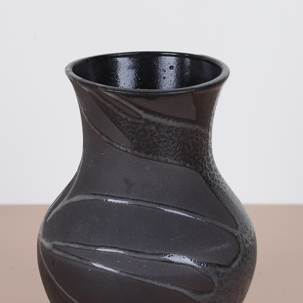 GLECHYK vase, black