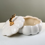 Ceramic pumpkin white-gold with lid
