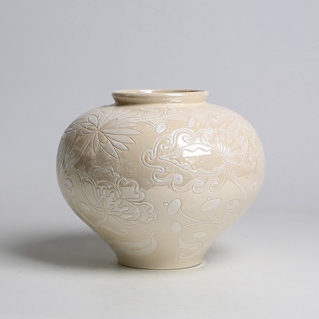 Vase HORSHCHYK SMALL, white with mother-of-pearl
