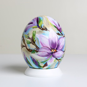Painted egg "Magnolia Blossom"