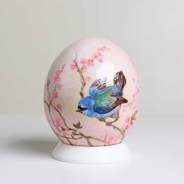 Painted egg "Birds"