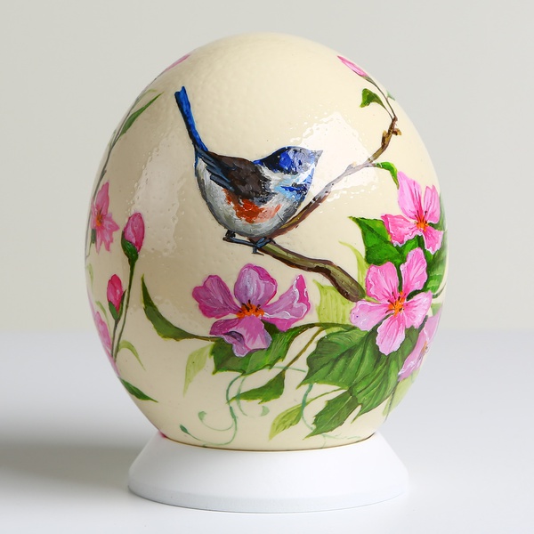 Painted egg "Titmouse"