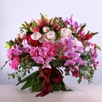 Bouquet Giant with peonies and phalaenopsis