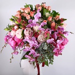 Bouquet Giant with peonies and phalaenopsis