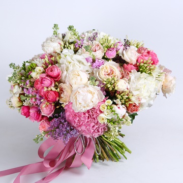 The “Fragrant Symphony” bouquet