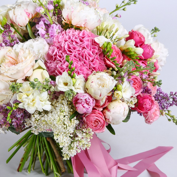 The “Fragrant Symphony” bouquet