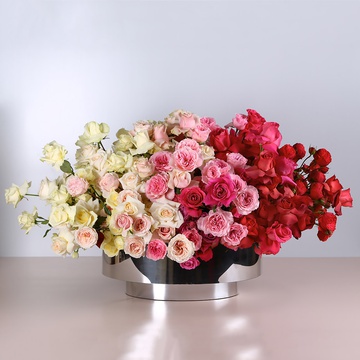 Цветы в вазе ᐈ Купить букеты и цветы в вазе