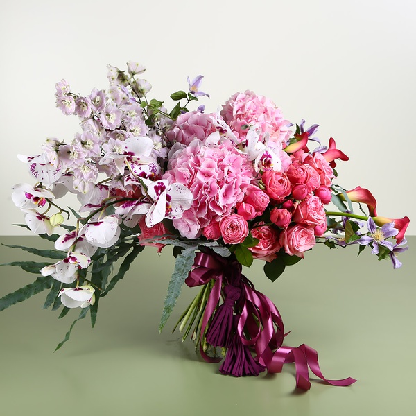 Bouquet pink-lilac with delphinium