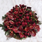 Mourning basket in red color