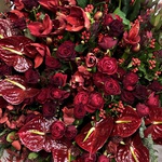 Mourning basket in red color