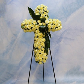 Mourning wreath of white roses